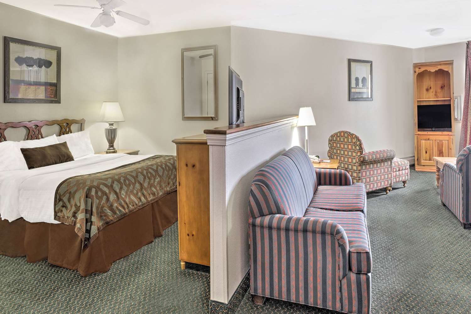 Baymont By Wyndham Essex Burlington Area Hotell Exteriör bild